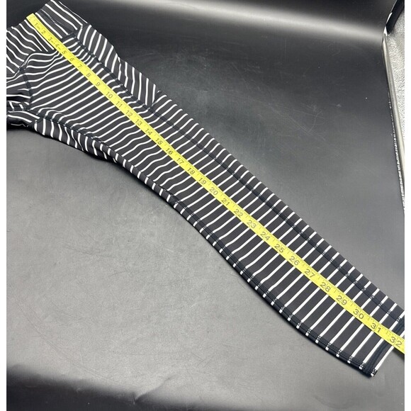 Athleta Leggings BLACK WHITE Stripe Contender 7/8 Tight Powerlift Pockets Sz XS - Picture 9 of 12